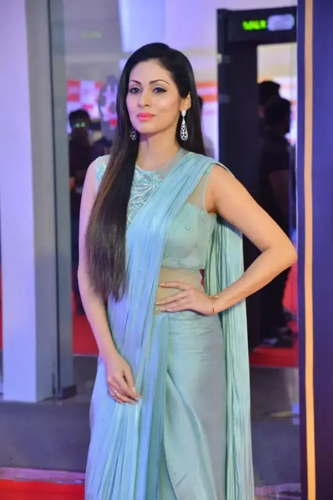 ACTRESS SADHA IN BLUE SAREE AT MIRCHI MUSIC AWARDS SOUTH 2